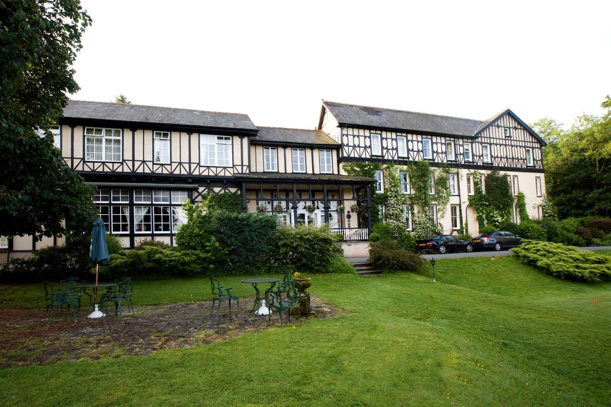 The Lake Country House Hotel & Spa Llangammarch Wells Exterior photo